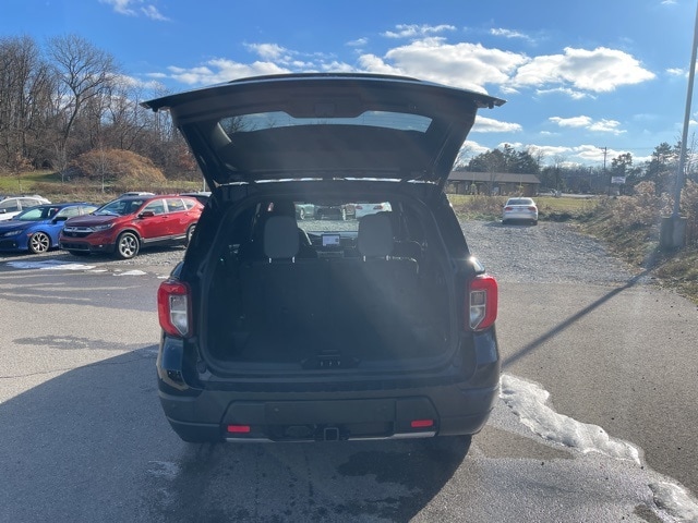 Thumbnail: 2021 Ford Explorer - 12