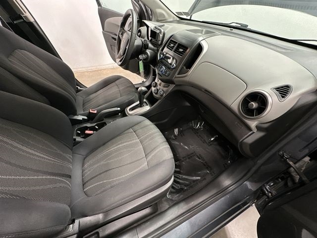Thumbnail: 2013 Chevrolet Sonic - 17