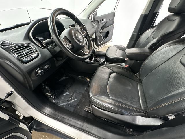 Thumbnail: 2019 Jeep Compass - 16