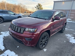 Used 2018 Jeep Grand Cherokee Altitude SUV in Moon Township