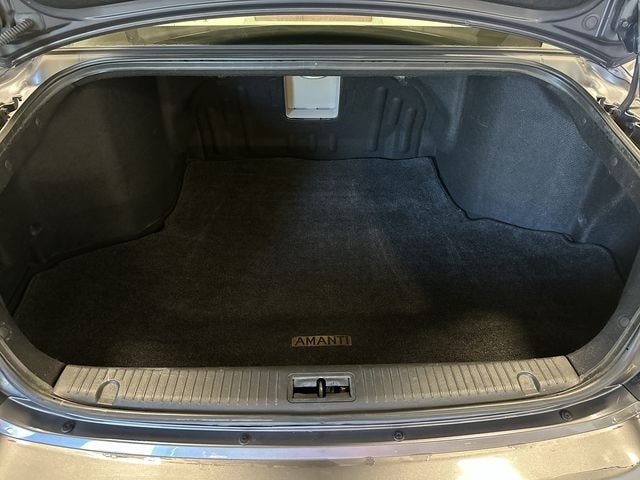 Thumbnail: 2009 Kia Amanti - 22