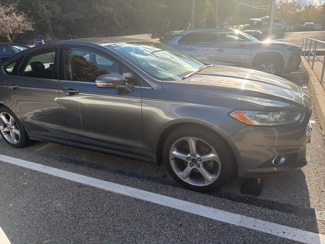 Thumbnail: 2014 Ford Fusion - 2