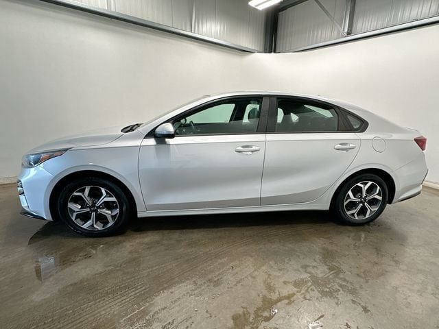 Used 2019 Kia FORTE LXS with VIN 3KPF24AD5KE008327 for sale in Carnot-Moon, PA