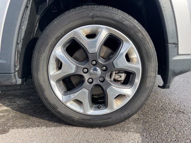 Thumbnail: 2020 Jeep Compass - 7