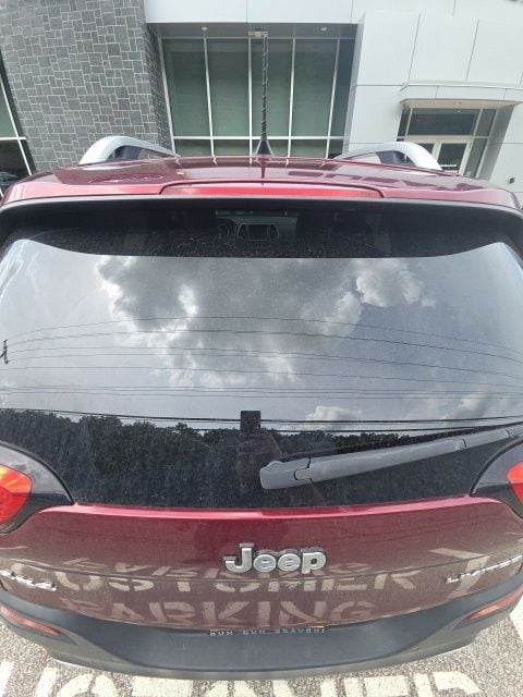 Thumbnail: 2018 Jeep Cherokee - 8