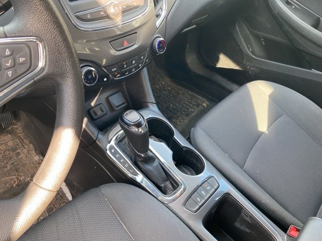 Thumbnail: 2019 Chevrolet Cruze - 23