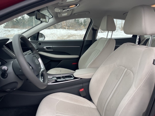 Thumbnail: 2023 Hyundai Sonata - 17