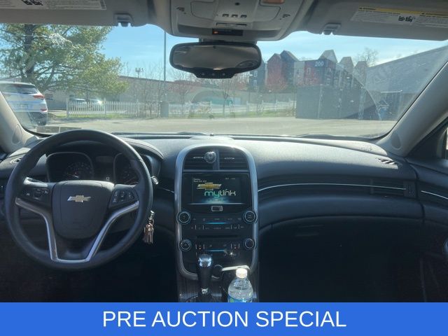 Thumbnail: 2015 Chevrolet Malibu - 13