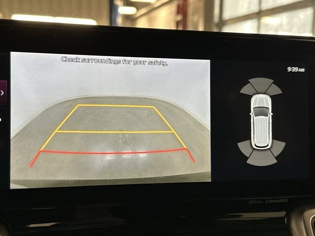 Thumbnail: 2023 Kia Sorento - 13