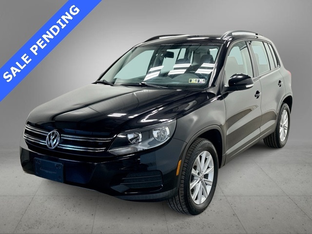 2017 Volkswagen Tiguan  -
                  Moon Township, PA