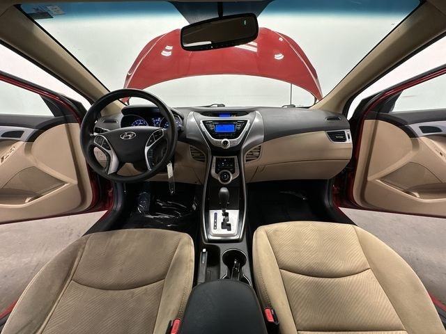 Thumbnail: 2012 Hyundai Elantra - 16
