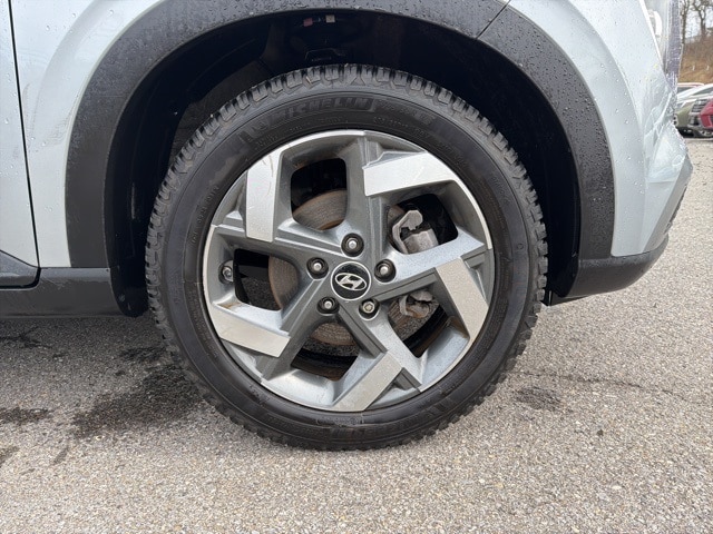 Thumbnail: 2022 Hyundai Venue - 7