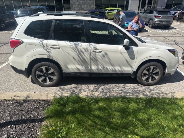 Thumbnail: 2018 Subaru Forester - 8