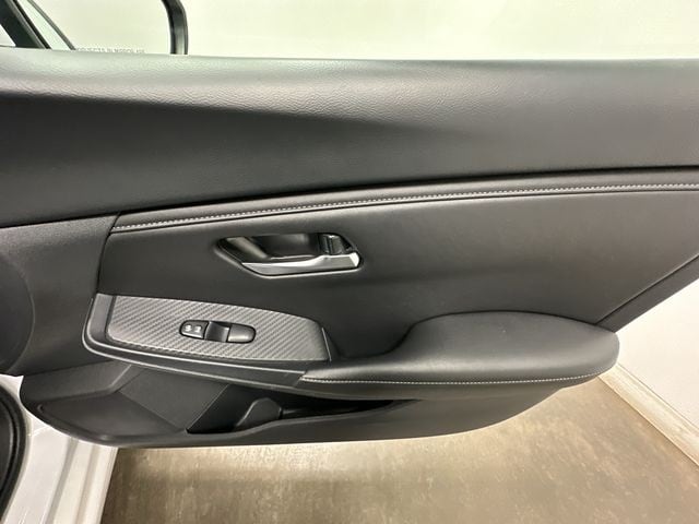 Thumbnail: 2023 Nissan Sentra - 22