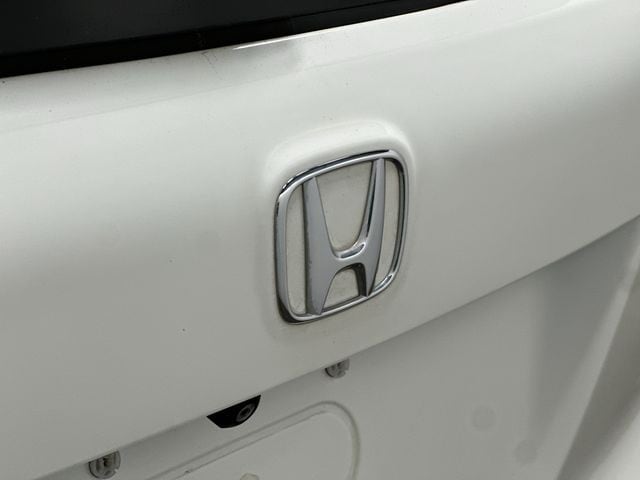 Thumbnail: 2017 Honda Pilot - 29