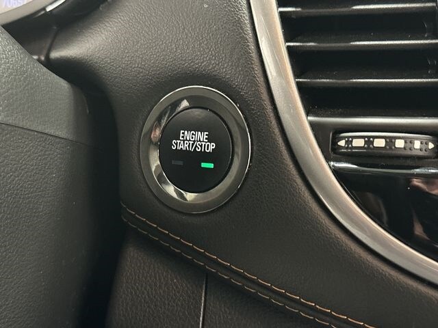 Thumbnail: 2019 Chevrolet Trax - 10