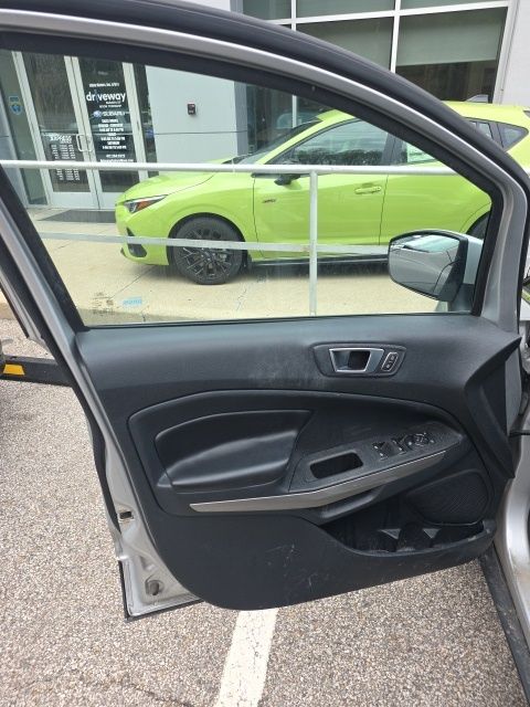 Thumbnail: 2019 Ford EcoSport - 17