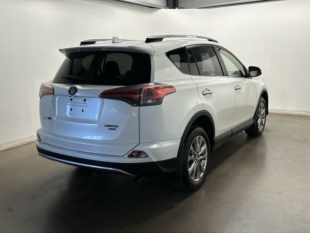 Thumbnail: 2017 Toyota RAV4 - 34