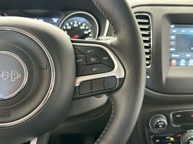 Thumbnail: 2018 Jeep Compass - 9