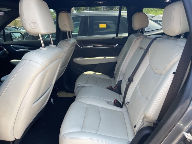 Thumbnail: 2022 Cadillac XT6 - 9