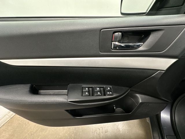 Thumbnail: 2013 Subaru Outback - 16