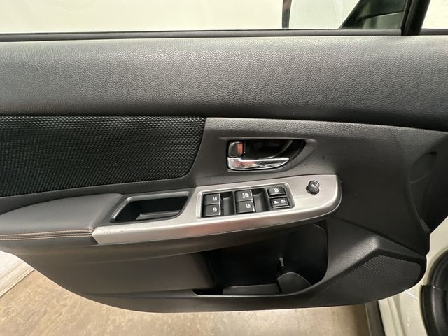 Thumbnail: 2017 Subaru Crosstrek - 16