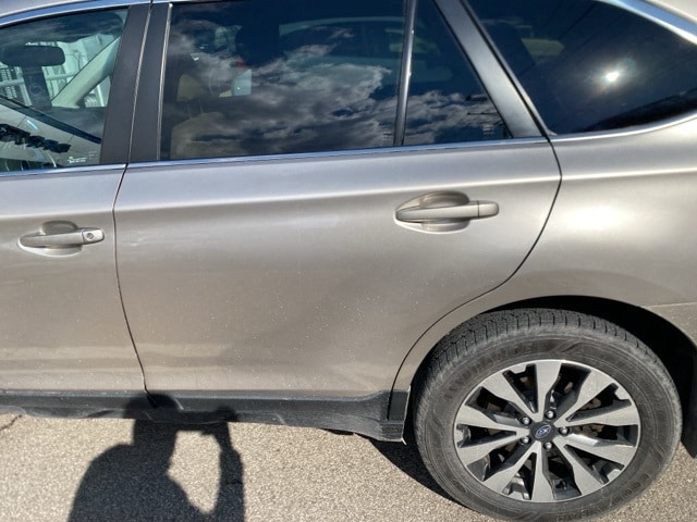 Thumbnail: 2015 Subaru Outback - 8