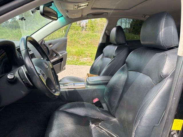 Thumbnail: 2012 Lexus IS - 18