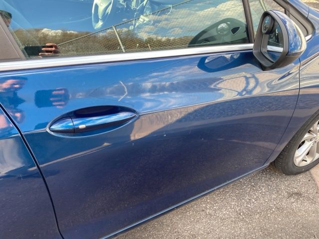 Thumbnail: 2019 Chevrolet Cruze - 16