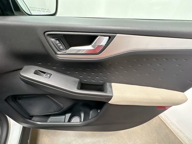 Thumbnail: 2020 Ford Escape - 24