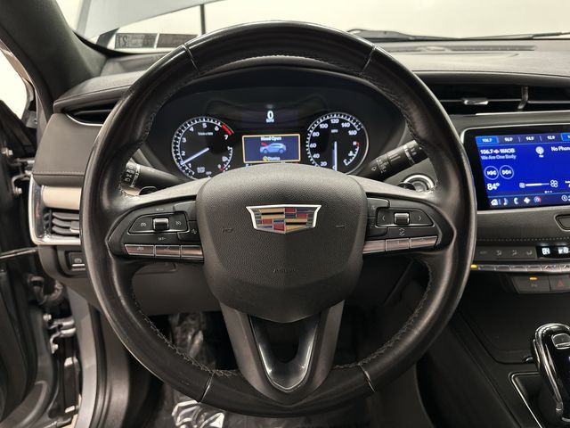 Thumbnail: 2023 Cadillac XT4 - 7