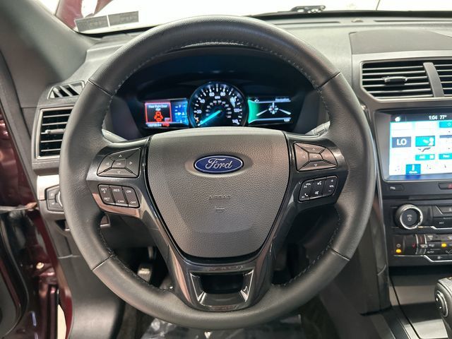 Thumbnail: 2018 Ford Explorer - 7