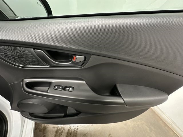 Thumbnail: 2022 Hyundai Kona - 22