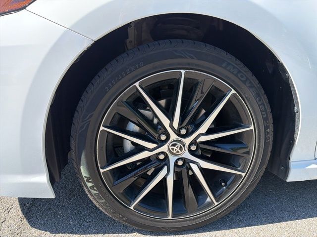 Thumbnail: 2023 Toyota Camry - 14