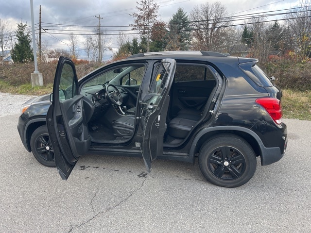 Thumbnail: 2019 Chevrolet Trax - 19