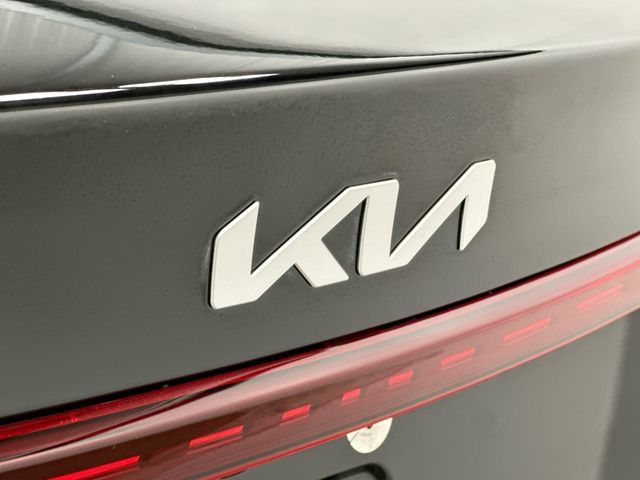 Thumbnail: 2022 Kia Forte - 25