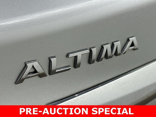 Thumbnail: 2013 Nissan Altima - 26