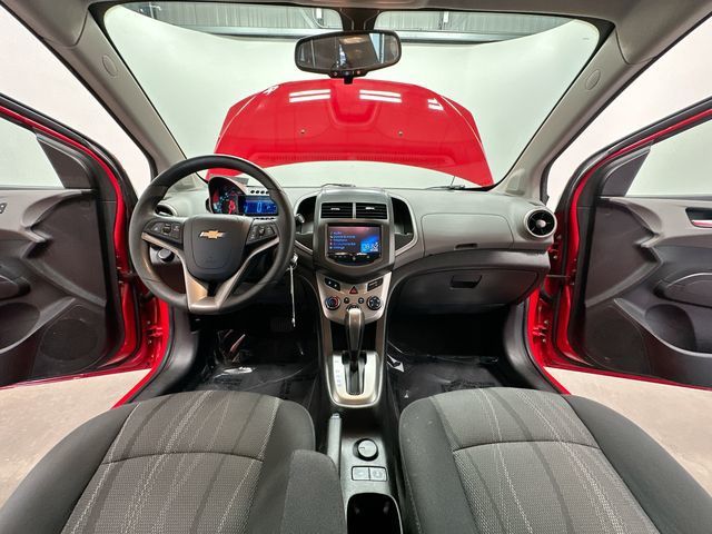 Thumbnail: 2015 Chevrolet Sonic - 15