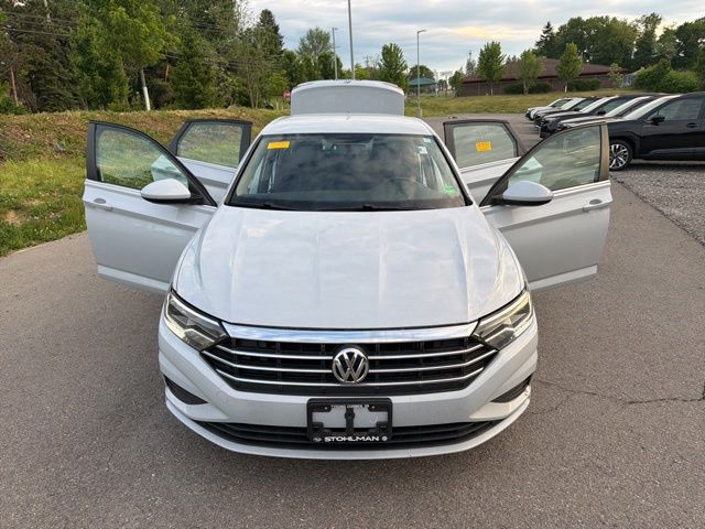 Thumbnail: 2019 Volkswagen Jetta - 25