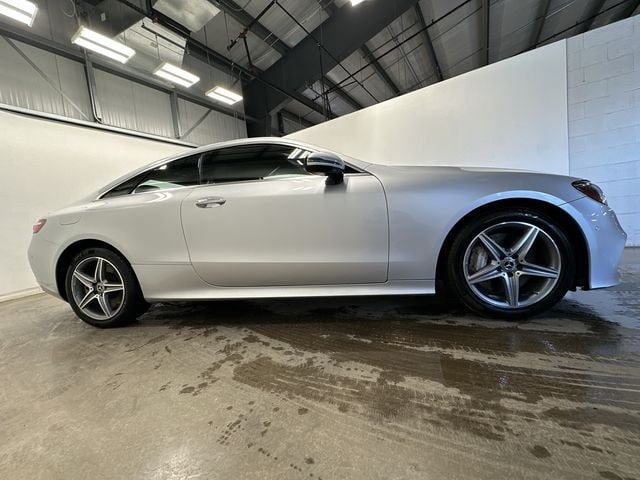 Thumbnail: 2018 Mercedes-Benz E-Class - 3