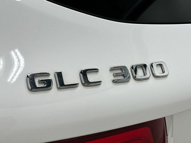 Thumbnail: 2018 Mercedes-Benz GLC - 29