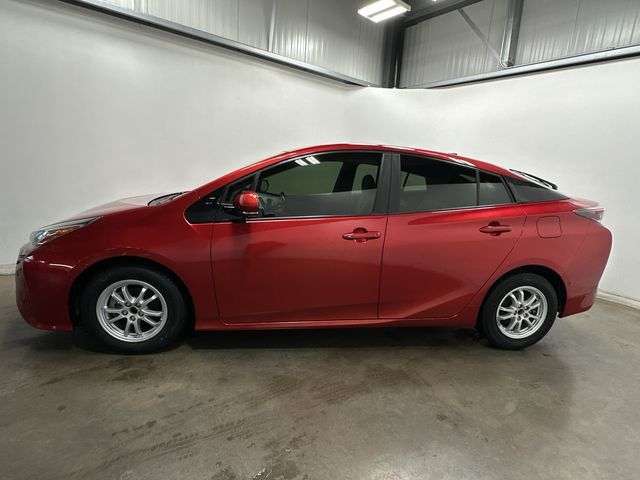 Thumbnail: 2018 Toyota Prius - 2