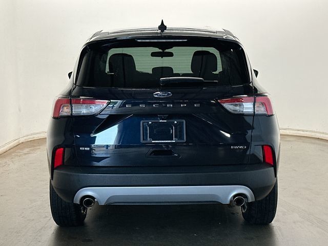 Thumbnail: 2021 Ford Escape - 4