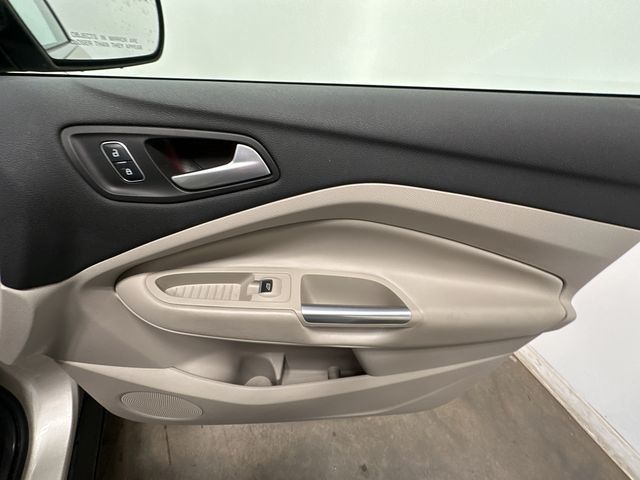 Thumbnail: 2017 Ford Escape - 23