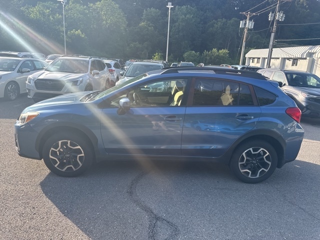Thumbnail: 2017 Subaru Crosstrek - 2