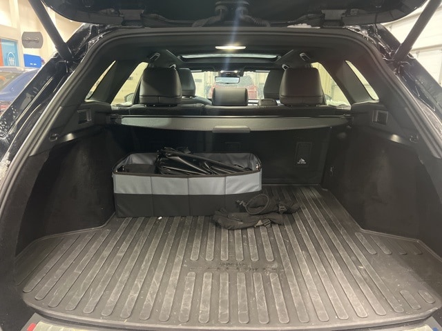 Thumbnail: 2025 Toyota Crown Signia - 27