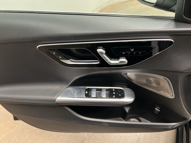 Thumbnail: 2022 Mercedes-Benz C-Class - 18