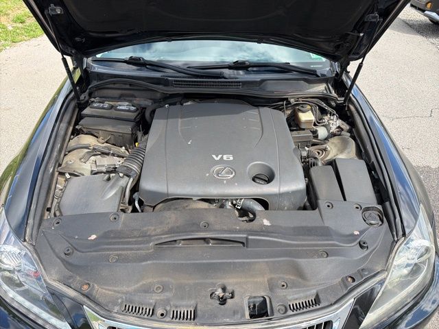 Thumbnail: 2012 Lexus IS - 4