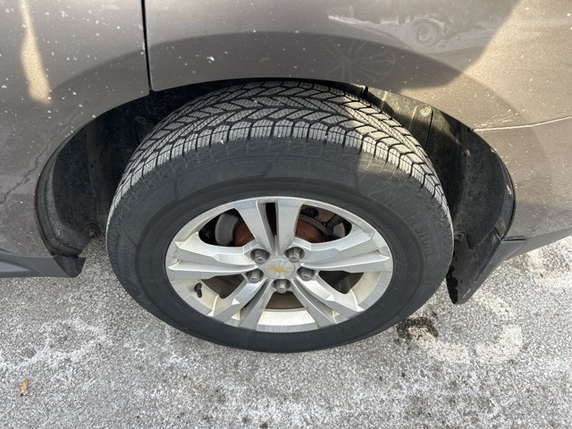 Thumbnail: 2012 Chevrolet Equinox - 20