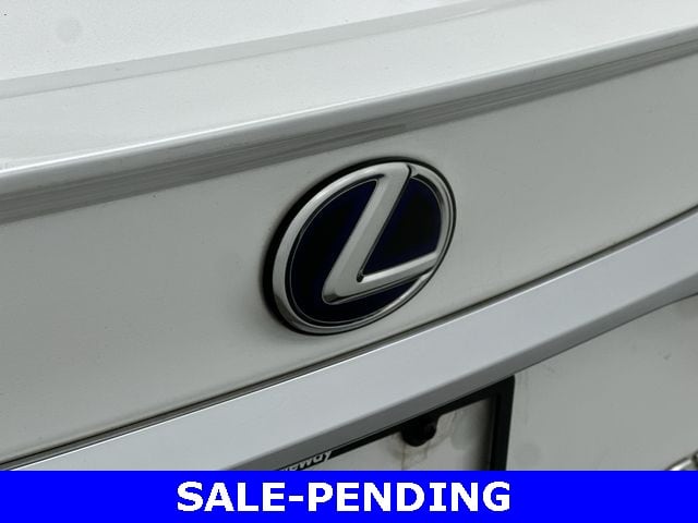 Thumbnail: 2016 Lexus ES - 29